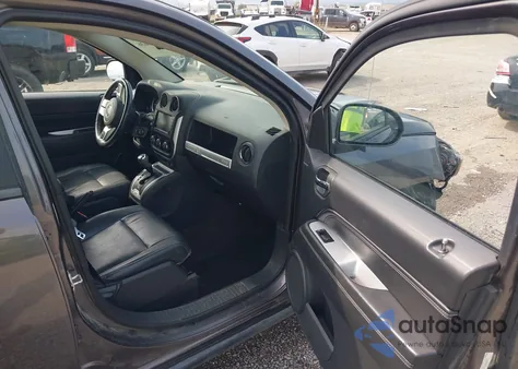 2017 Jeep Compass High Altitude 4X4 z USA, uszkodzony, nr VIN 1C4NJDEBXHD190107